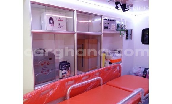 Sayi Imported Toyota Hiace White Mota in Import - Dubai a Ashanti Sayi Imported Toyota Hiace White Mota in Import - Dubai a Ashanti