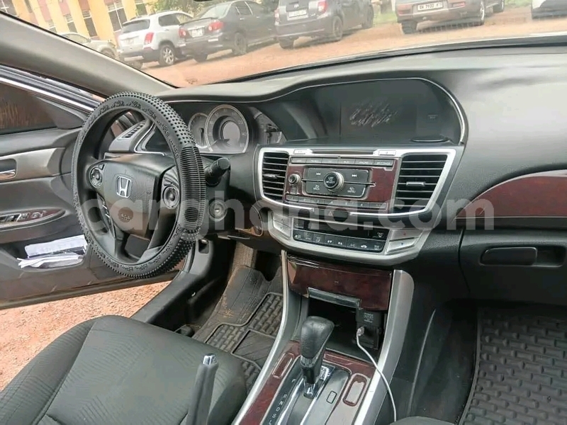 Big with watermark honda accord eastern ada 60817