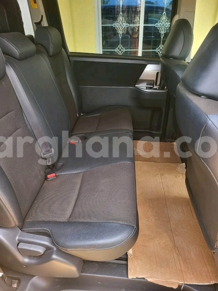 Big with watermark toyota voxy greater accra accra 60837