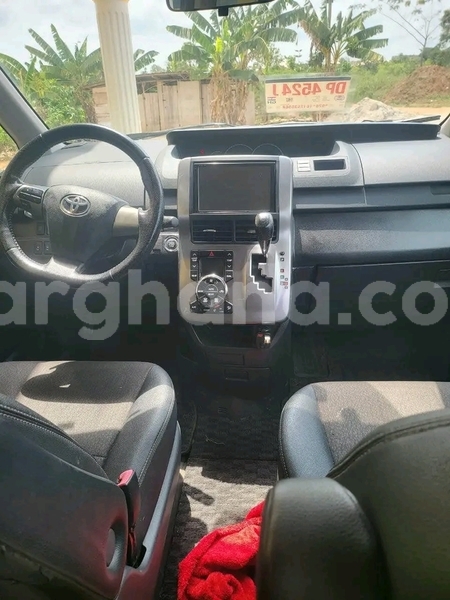 Big with watermark toyota voxy greater accra accra 60837