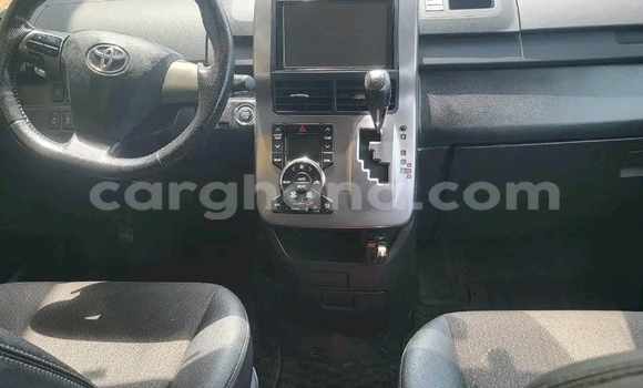Buy Used Toyota Voxy Black Car in Accra in Greater Accra Buy Used Toyota Voxy Black Car in Accra in Greater Accra