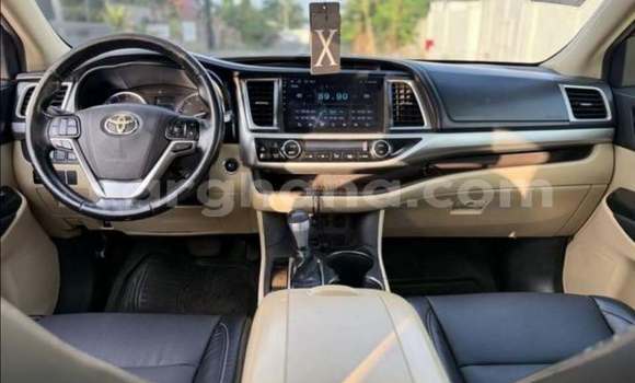 Buy Used Toyota Highlander Red Car in Accra in Greater Accra Buy Used Toyota Highlander Red Car in Accra in Greater Accra