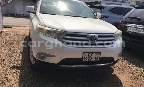 Buy Used Toyota Highlander White Car in Accra in Greater Accra