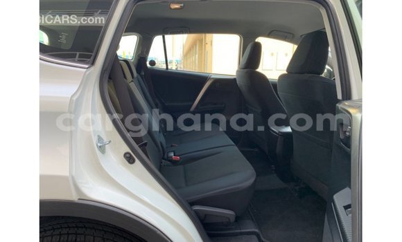 Buy Import Toyota 4Runner White Car in Import - Dubai in Ashanti Buy Import Toyota 4Runner White Car in Import - Dubai in Ashanti