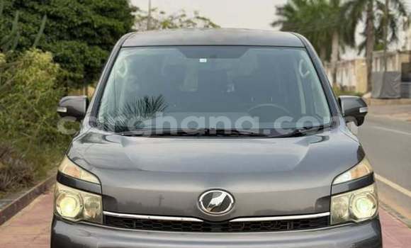Buy Used Toyota Voxy Other Car in Accra in Greater Accra Buy Used Toyota Voxy Other Car in Accra in Greater Accra
