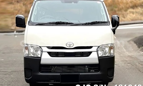 Buy New Toyota Hiace White Car in Accra in Greater Accra Buy New Toyota Hiace White Car in Accra in Greater Accra
