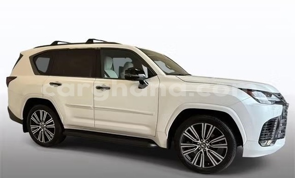 Buy Used Lexus LX White Car in Accra in Greater Accra Buy Used Lexus LX White Car in Accra in Greater Accra