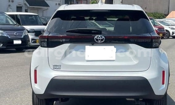 Buy Used Toyota Yaris White Car in Accra in Greater Accra Buy Used Toyota Yaris White Car in Accra in Greater Accra