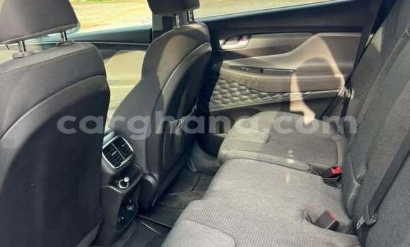 Buy Used Hyundai Santa Fe White Car in Accra in Greater Accra Buy Used Hyundai Santa Fe White Car in Accra in Greater Accra
