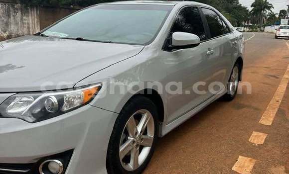 Buy Used Toyota Yaris White Car in Accra in Greater Accra