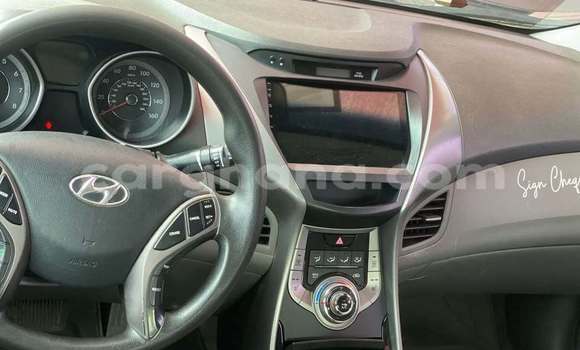 Buy Used Hyundai Elantra White Car in Accra in Greater Accra Buy Used Hyundai Elantra White Car in Accra in Greater Accra