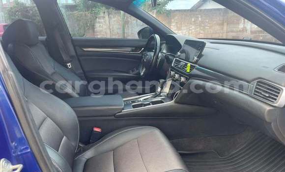 Buy Used Toyota C-HR Blue Car in Accra in Greater Accra Buy Used Toyota C-HR Blue Car in Accra in Greater Accra