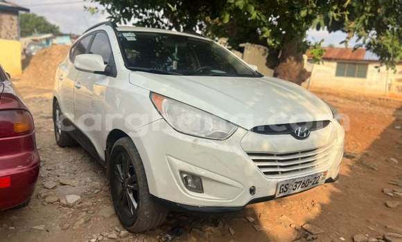 Buy Used Hyundai Tucson White Car in Accra in Greater Accra