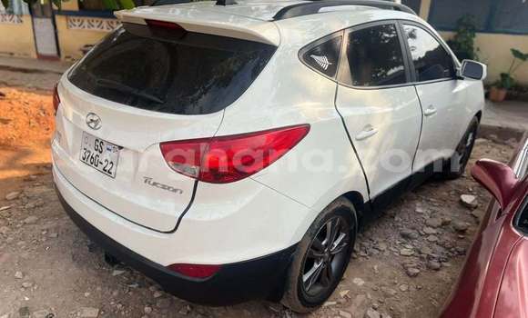 Buy Used Hyundai Tucson White Car in Accra in Greater Accra Buy Used Hyundai Tucson White Car in Accra in Greater Accra