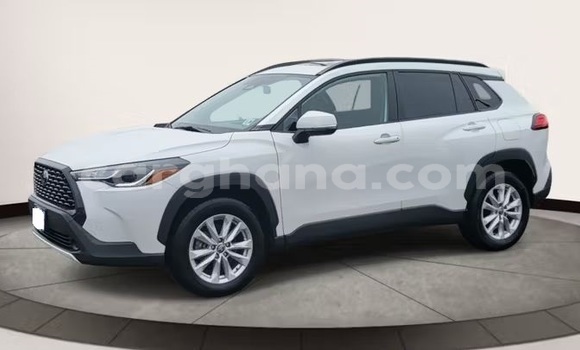 Buy Used Toyota Corolla Cross White Car in Accra in Greater Accra Buy Used Toyota Corolla Cross White Car in Accra in Greater Accra