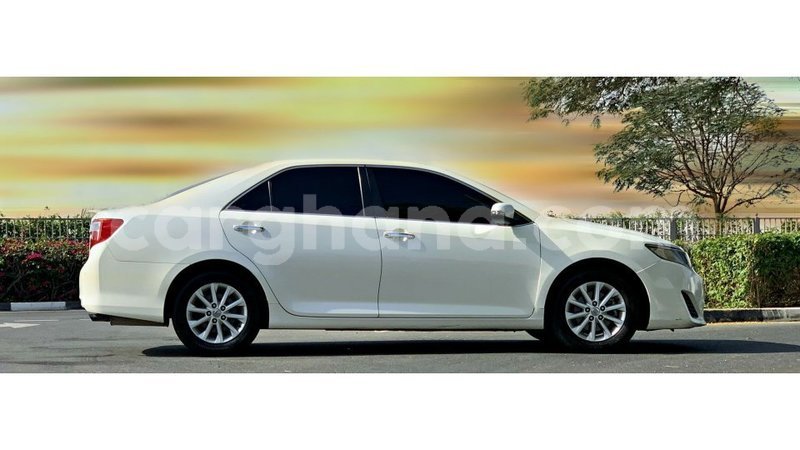 Big with watermark toyota camry ashanti import dubai 10926