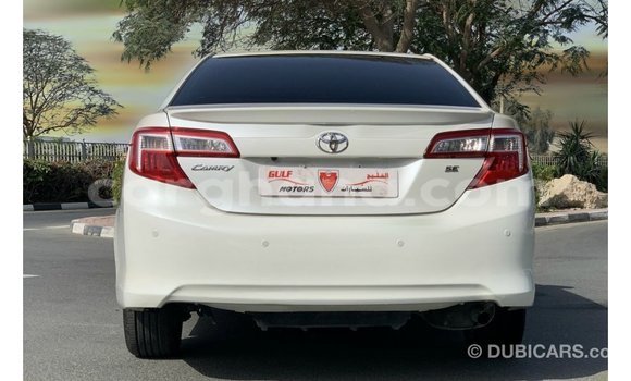 Sayi Imported Toyota Camry White Mota in Import - Dubai a Ashanti Sayi Imported Toyota Camry White Mota in Import - Dubai a Ashanti