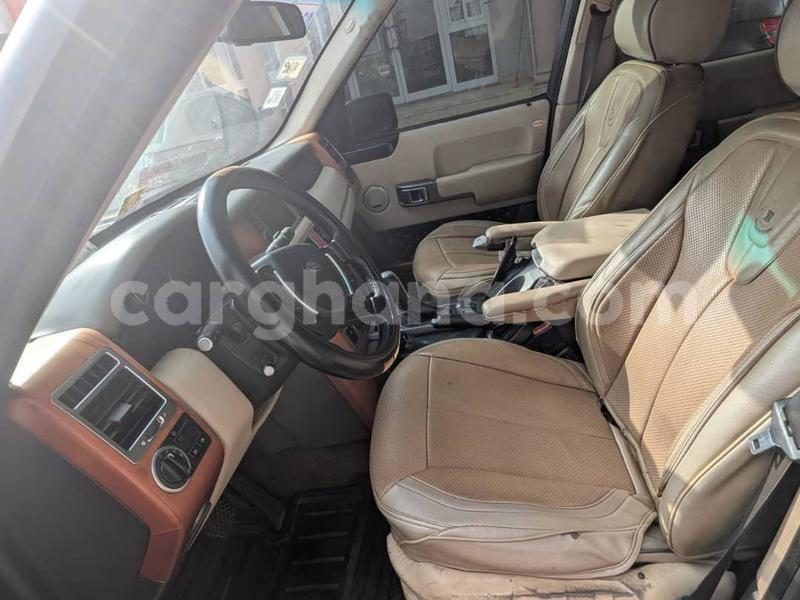 Big with watermark land rover range rover vogue ashanti kumasi 60957