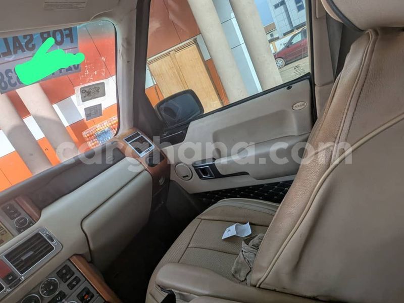 Big with watermark land rover range rover vogue ashanti kumasi 60957
