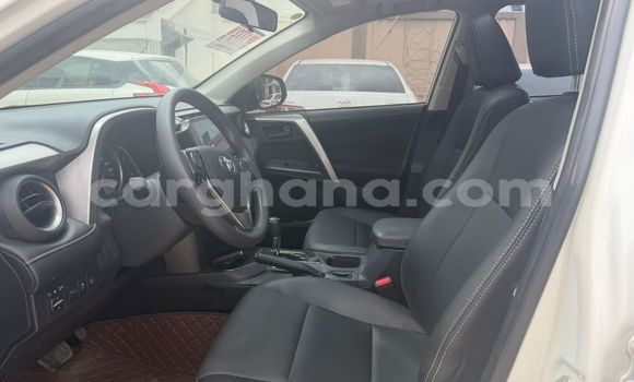Buy Used Toyota RAV4 White Car in Accra in Greater Accra Buy Used Toyota RAV4 White Car in Accra in Greater Accra
