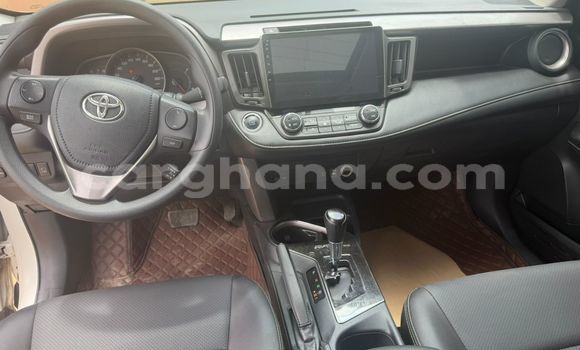 Buy Used Toyota RAV4 White Car in Accra in Greater Accra Buy Used Toyota RAV4 White Car in Accra in Greater Accra