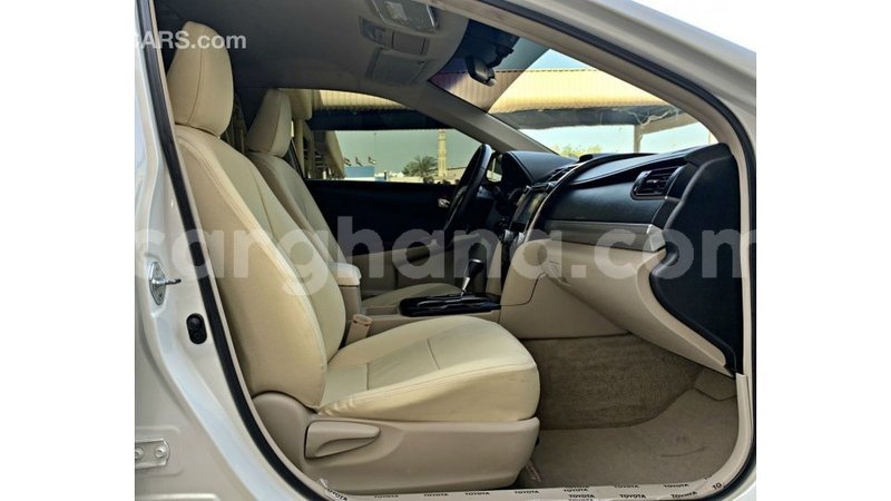 Big with watermark toyota camry ashanti import dubai 10926