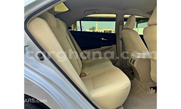 Sayi Imported Toyota Camry White Mota in Import - Dubai a Ashanti Sayi Imported Toyota Camry White Mota in Import - Dubai a Ashanti