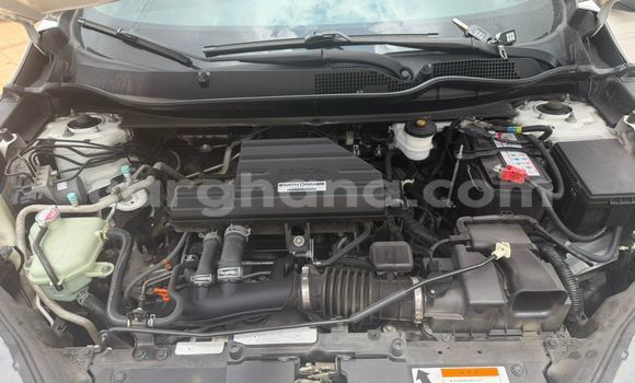 Buy Used Honda CR–V White Car in Accra in Greater Accra Buy Used Honda CR–V White Car in Accra in Greater Accra