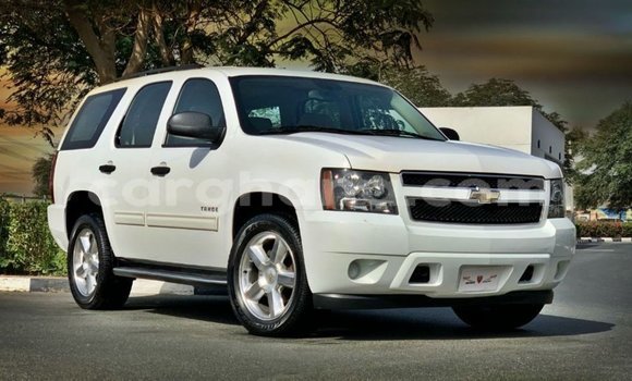 Buy Import Chevrolet Tahoe White Car in Import - Dubai in Ashanti Buy Import Chevrolet Tahoe White Car in Import - Dubai in Ashanti