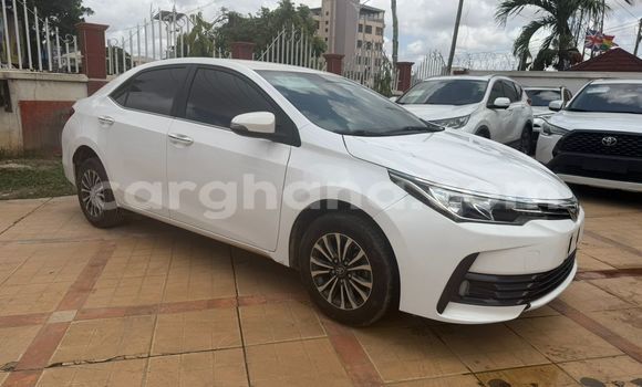 Buy Used Toyota Corolla White Car in Accra in Greater Accra Buy Used Toyota Corolla White Car in Accra in Greater Accra
