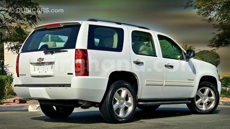 Big with watermark chevrolet tahoe ashanti import dubai 10927