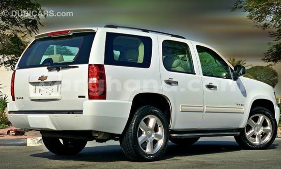 Buy Import Chevrolet Tahoe White Car in Import - Dubai in Ashanti Buy Import Chevrolet Tahoe White Car in Import - Dubai in Ashanti