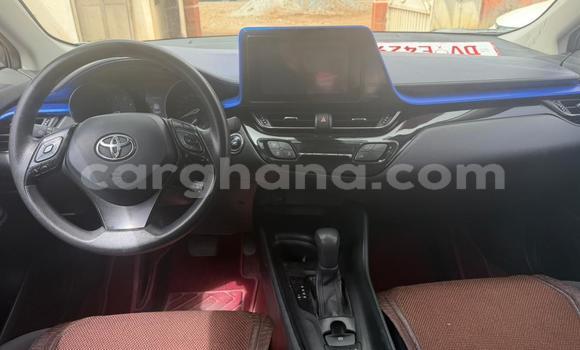 Buy Used Toyota C-HR White Car in Accra in Greater Accra Buy Used Toyota C-HR White Car in Accra in Greater Accra