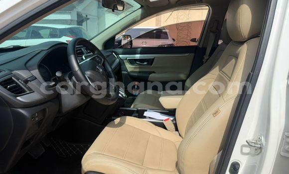 Ra Àlòkù Honda CR–V funfun Ọkọ̀ in Accra ni Greater Accra Ra Àlòkù Honda CR–V funfun Ọkọ̀ in Accra ni Greater Accra