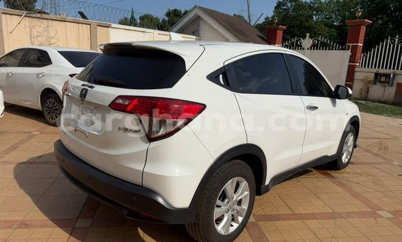 Ra Àlòkù Honda Vezel funfun Ọkọ̀ in Accra ni Greater Accra Ra Àlòkù Honda Vezel funfun Ọkọ̀ in Accra ni Greater Accra