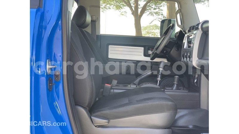 Big with watermark toyota fj cruiser ashanti import dubai 10928