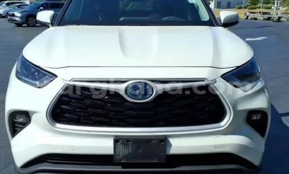 Buy Used Toyota Highlander White Car in Accra in Greater Accra