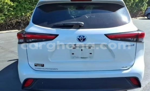 Buy Used Toyota Highlander White Car in Accra in Greater Accra Buy Used Toyota Highlander White Car in Accra in Greater Accra