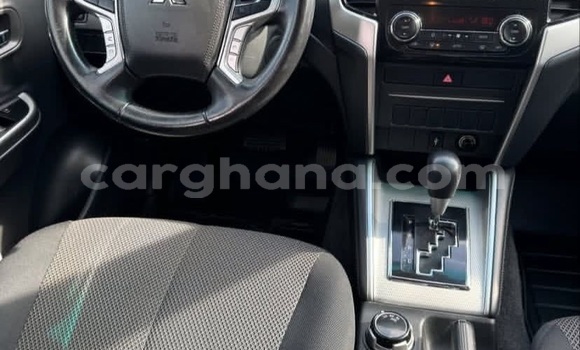 Buy Used Mitsubishi L200 White Car in Accra in Greater Accra Buy Used Mitsubishi L200 White Car in Accra in Greater Accra
