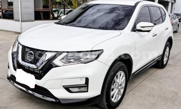 Sayi Na hannu Nissan X–Trail White Mota in Accra a Greater Accra