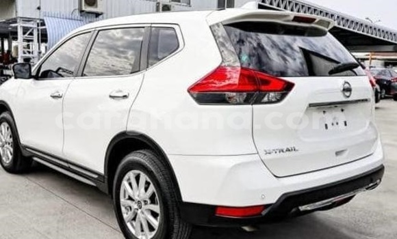 Buy Used Nissan X–Trail White Car in Accra in Greater Accra Buy Used Nissan X–Trail White Car in Accra in Greater Accra