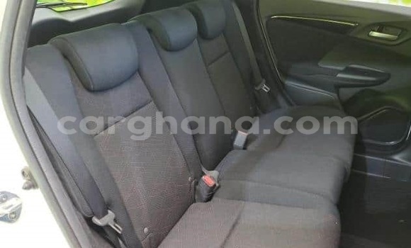 Buy Used Honda FIT White Car in Accra in Greater Accra Buy Used Honda FIT White Car in Accra in Greater Accra