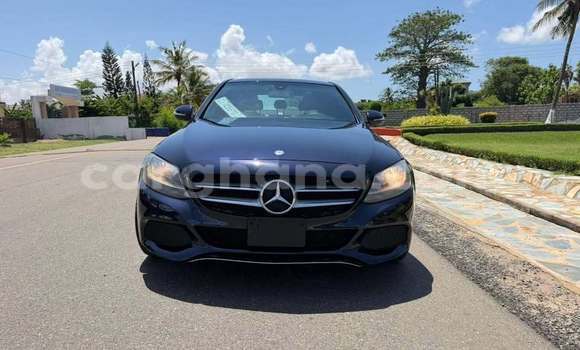 Buy Used Mercedes‒Benz C–Class Black Car in Accra in Greater Accra