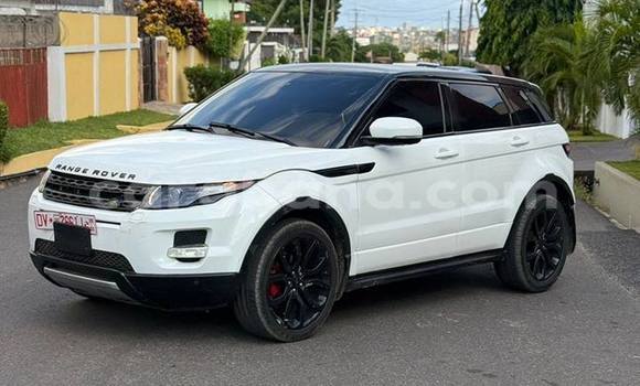 Buy Used Land Rover Range Rover Vogue White Car in Accra in Greater Accra Buy Used Land Rover Range Rover Vogue White Car in Accra in Greater Accra