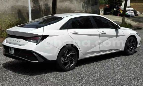 Buy Used Hyundai Elantra White Car in Abura in Central Buy Used Hyundai Elantra White Car in Abura in Central