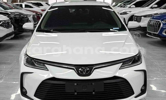Buy Used Toyota Corolla Cross White Car in Abetifi in Eastern