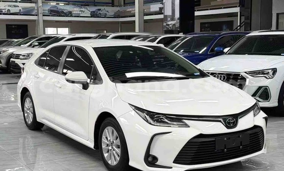 Buy Used Toyota Corolla Cross White Car in Abetifi in Eastern Buy Used Toyota Corolla Cross White Car in Abetifi in Eastern