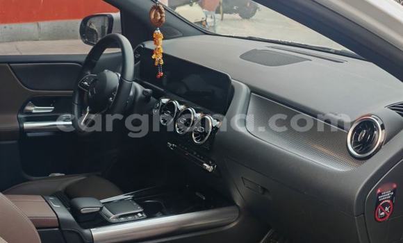 Buy Used Mercedes-Benz C180 coupe White Car in Accra in Greater Accra Buy Used Mercedes-Benz C180 coupe White Car in Accra in Greater Accra