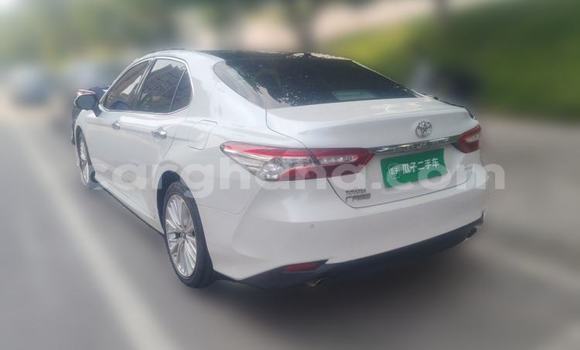 Buy Used Toyota Camry White Car in Accra in Greater Accra Buy Used Toyota Camry White Car in Accra in Greater Accra