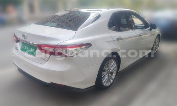 Buy Used Toyota Camry White Car in Accra in Greater Accra Buy Used Toyota Camry White Car in Accra in Greater Accra